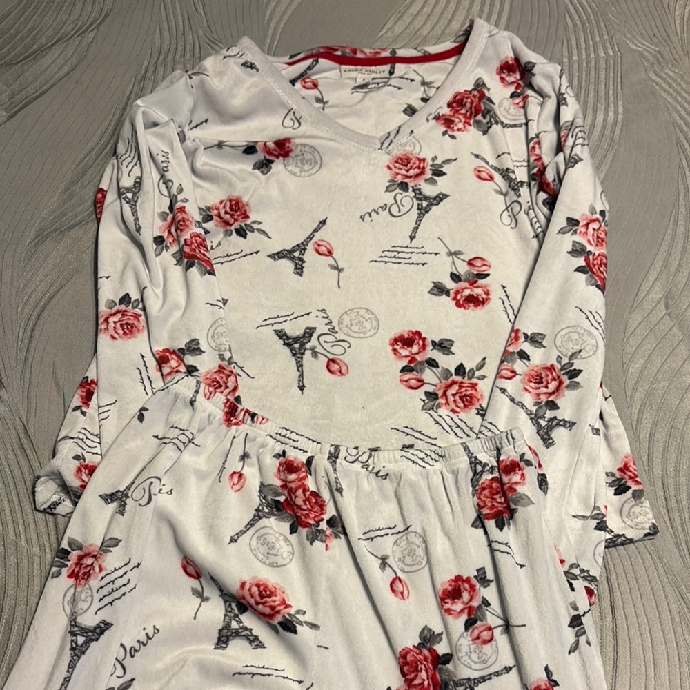 Laura Ashley Red and Gray Ruffled 3/4 Sleeve Blouse